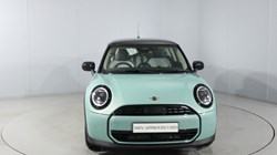 2025 (75) MINI COOPER 1.5 C Classic 3dr Auto 5315474