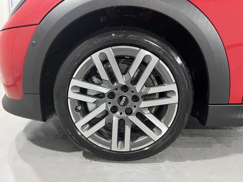 2025 (75) MINI COOPER 1.5 C Classic 3dr Auto 5315285