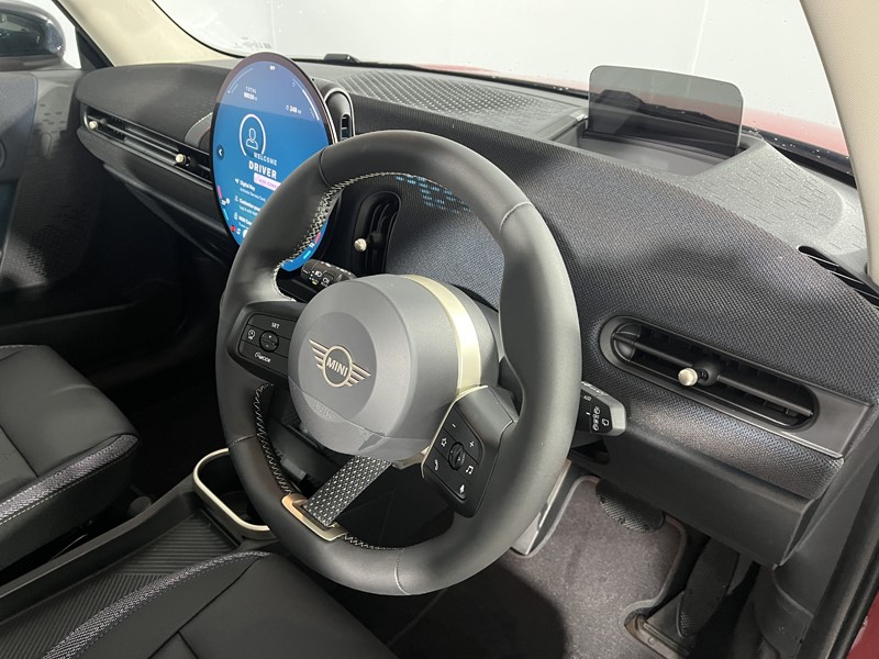 2025 (75) MINI COOPER 1.5 C Classic 3dr Auto 5315277