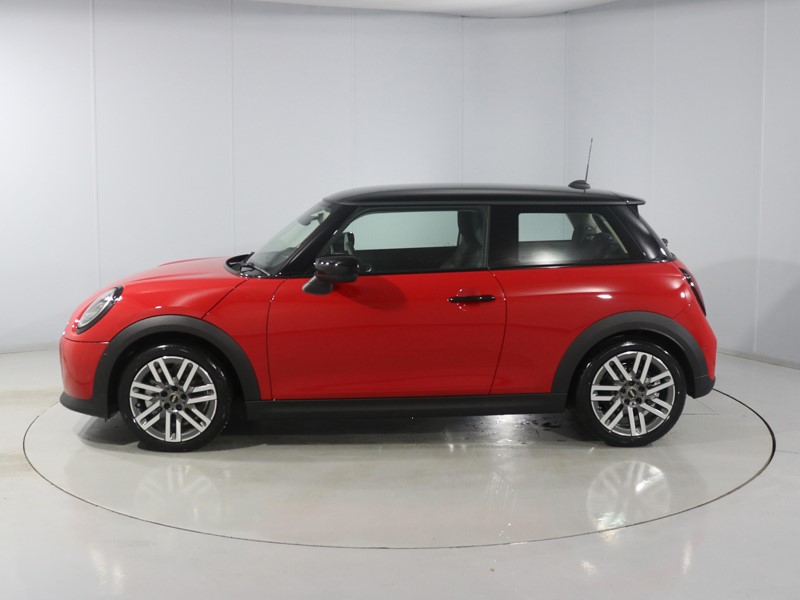 2025 (75) MINI COOPER 1.5 C Classic 3dr Auto 5315311