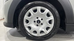 2021 (21) MINI HATCHBACK 1.5 One Classic 3dr 4690122