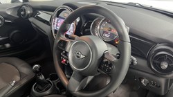 2021 (21) MINI HATCHBACK 1.5 One Classic 3dr 4690114