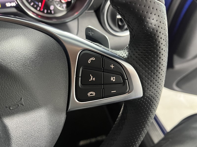 2017 (67) MERCEDES-BENZ SLC 200 AMG Line 2dr 9G-Tronic 4689991