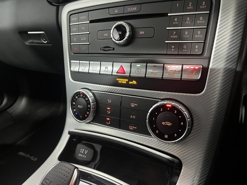 2017 (67) MERCEDES-BENZ SLC 200 AMG Line 2dr 9G-Tronic 4689996