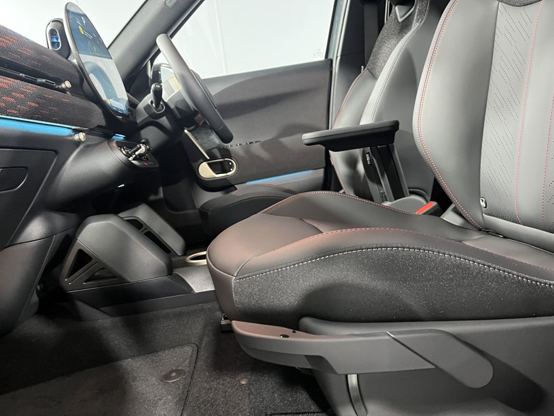 2025 (75) MINI ACEMAN 160kW SE Sport 54kWh 5dr Auto 5316511