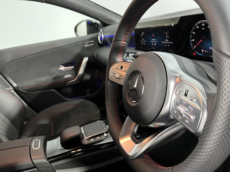 2022 (72) MERCEDES-BENZ A CLASS A200 AMG Line Executive 4dr Auto 4696298