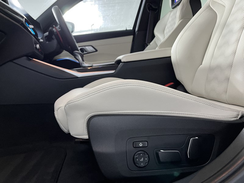 2025 (25) BMW M3 xDrive 530 Competition M 4dr Step Auto 4712069