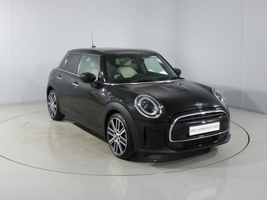 2022 (22) MINI HATCHBACK 1.5 Cooper Exclusive 5dr Auto