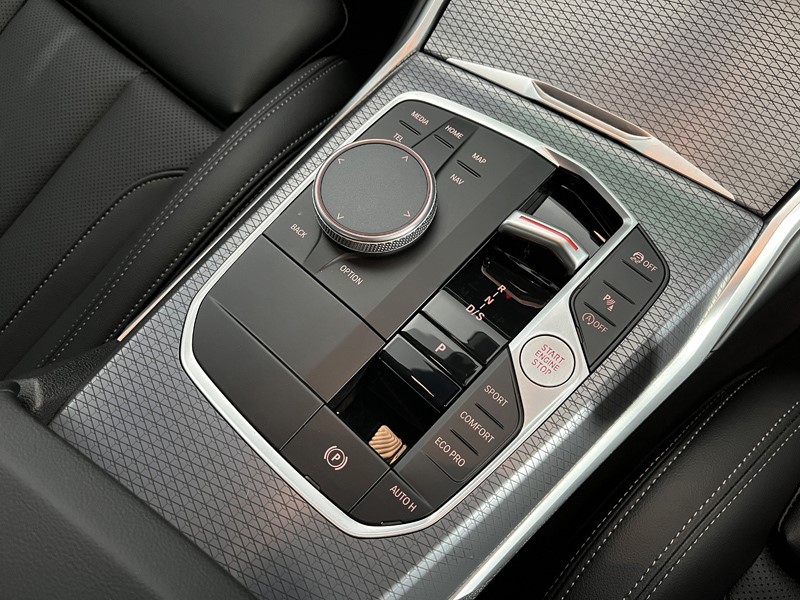 2025 (25) BMW 3 SERIES 320i M Sport 4dr Step Auto 4759443