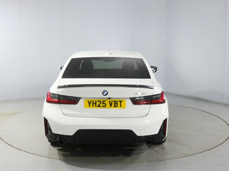 2025 (25) BMW 3 SERIES 320i M Sport 4dr Step Auto 4759448