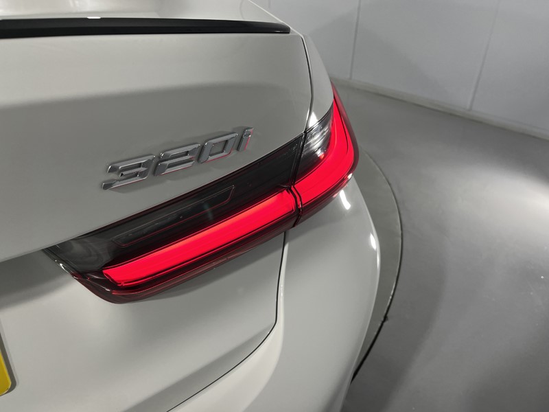 2025 (25) BMW 3 SERIES 320i M Sport 4dr Step Auto 4759480