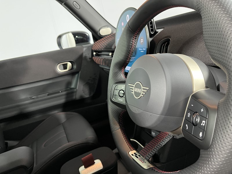 2025 (75) MINI COOPER 1.5 C Sport 3dr Auto 5315348