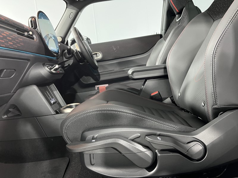 2025 (75) MINI COOPER 1.5 C Sport 3dr Auto 5315360