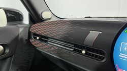 2025 (75) MINI COOPER 1.5 C Sport 3dr Auto 5315353