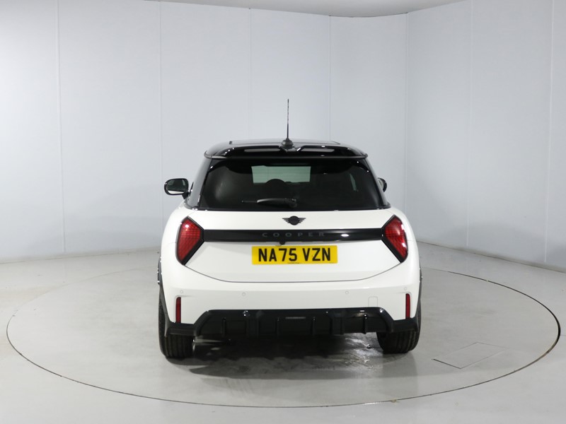 2025 (75) MINI COOPER 1.5 C Sport 3dr Auto 5315340