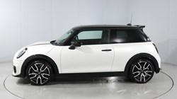 2025 (75) MINI COOPER 1.5 C Sport 3dr Auto 5315370