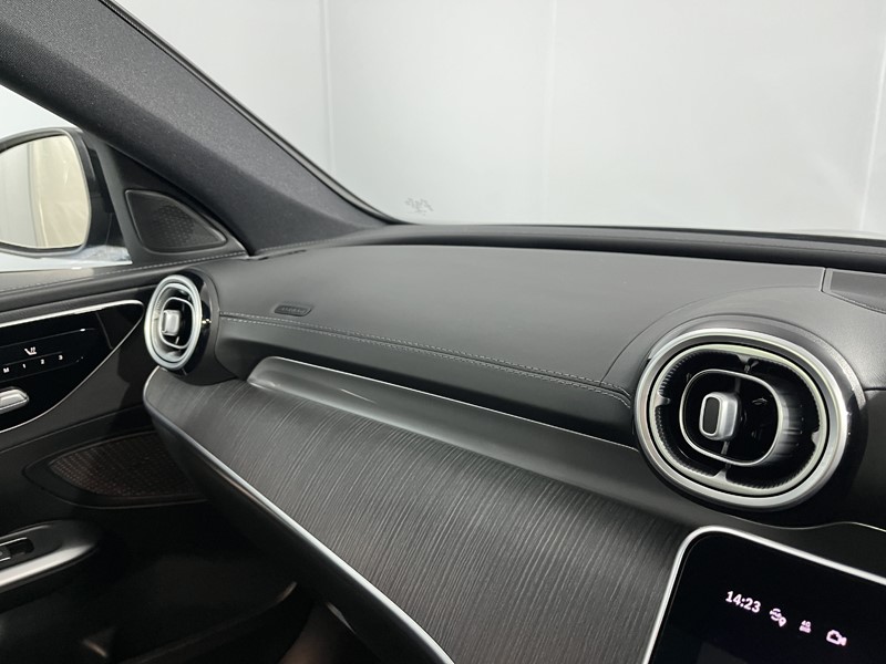 2023 (72) MERCEDES-BENZ C CLASS C300d AMG Line Premium Plus 4dr 9G-Tronic 4728864