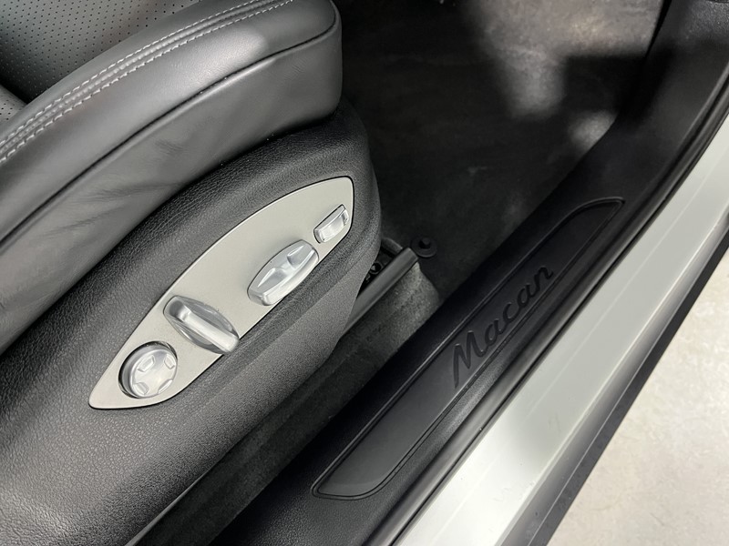 2020 (20) PORSCHE MACAN 5dr PDK 4712553