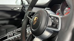 2020 (20) PORSCHE MACAN 5dr PDK 4712556