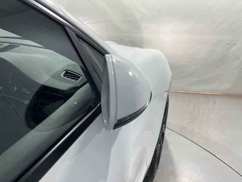 2020 (20) PORSCHE MACAN 5dr PDK 4712575