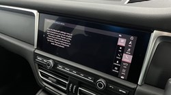 2020 (20) PORSCHE MACAN 5dr PDK 4712563