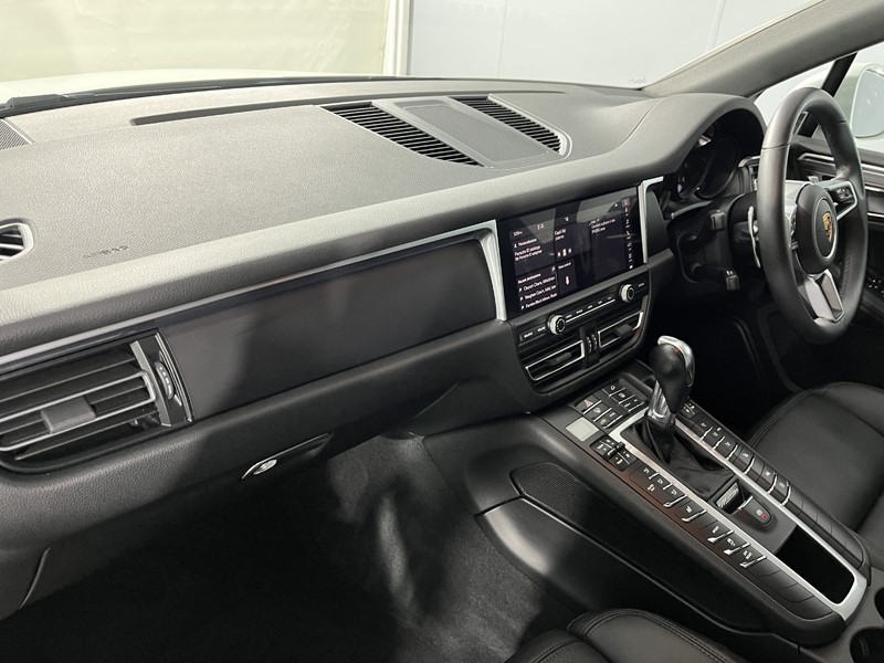 2020 (20) PORSCHE MACAN 5dr PDK 4712540