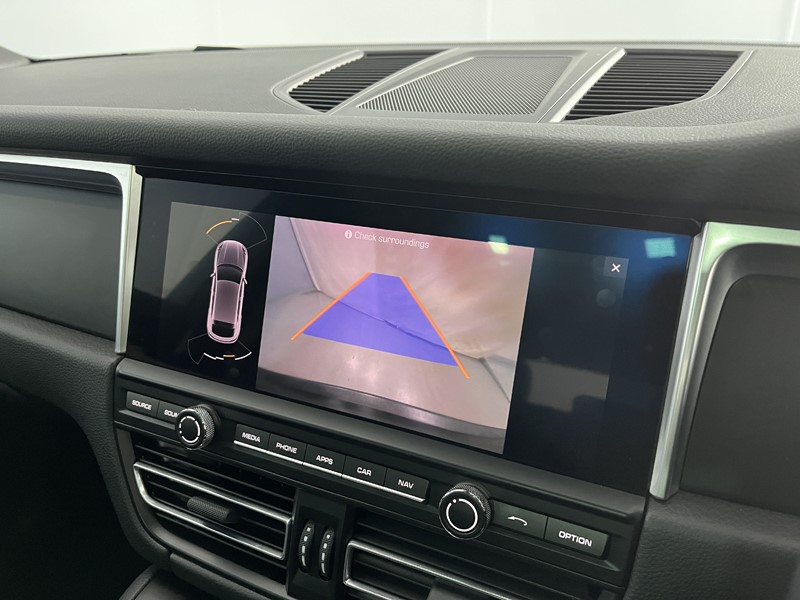 2020 (20) PORSCHE MACAN 5dr PDK 4712552