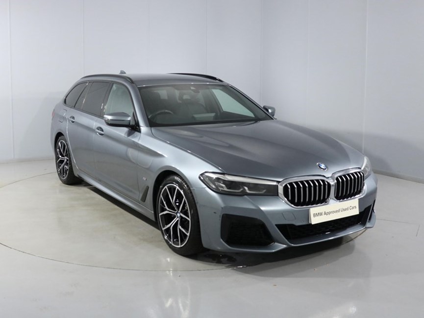 2021 (71) BMW 5 SERIES 520d xDrive MHT M Sport 5dr Step Auto