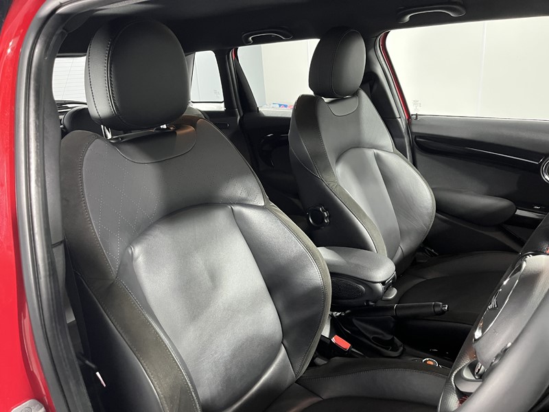 2021 (21) MINI HATCHBACK 2.0 Cooper S Sport II 5dr Auto 4761934