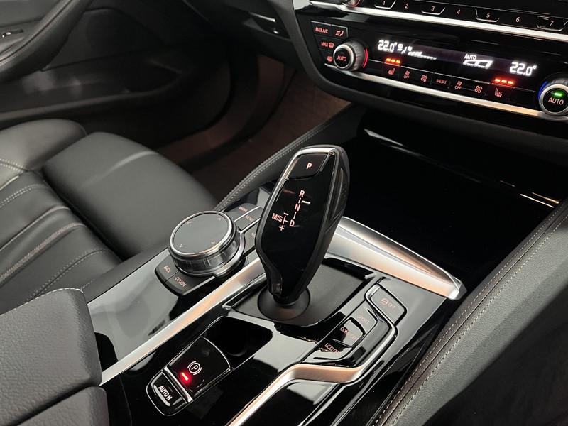 2023 (73) BMW 5 SERIES 520d MHT M Sport 5dr Step Auto 4740200