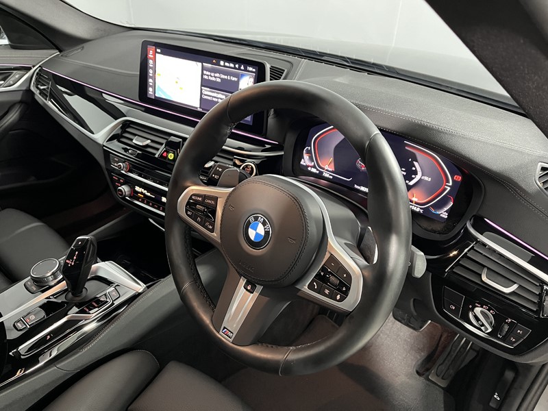 2023 (73) BMW 5 SERIES 520d MHT M Sport 5dr Step Auto 4740196