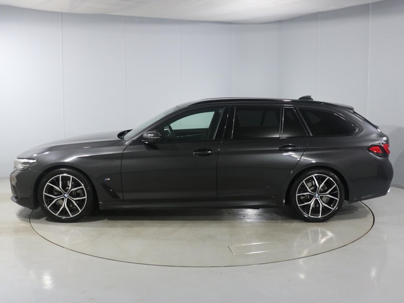 2023 (73) BMW 5 SERIES 520d MHT M Sport 5dr Step Auto 4740241