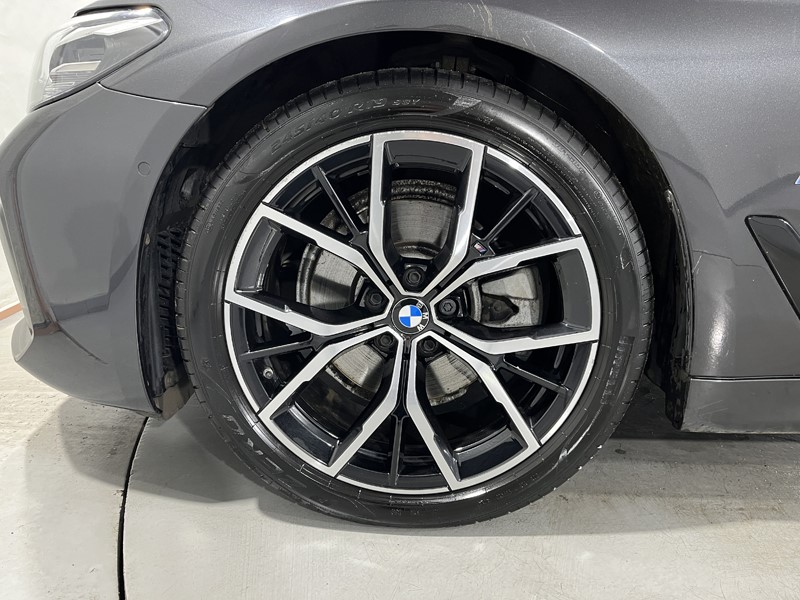2023 (73) BMW 5 SERIES 520d MHT M Sport 5dr Step Auto 4740204