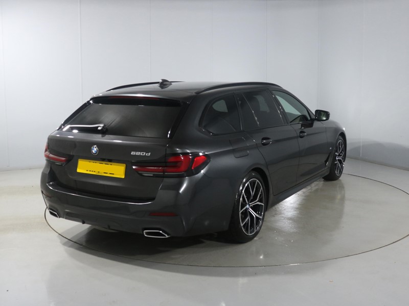 2023 (73) BMW 5 SERIES 520d MHT M Sport 5dr Step Auto 4740240