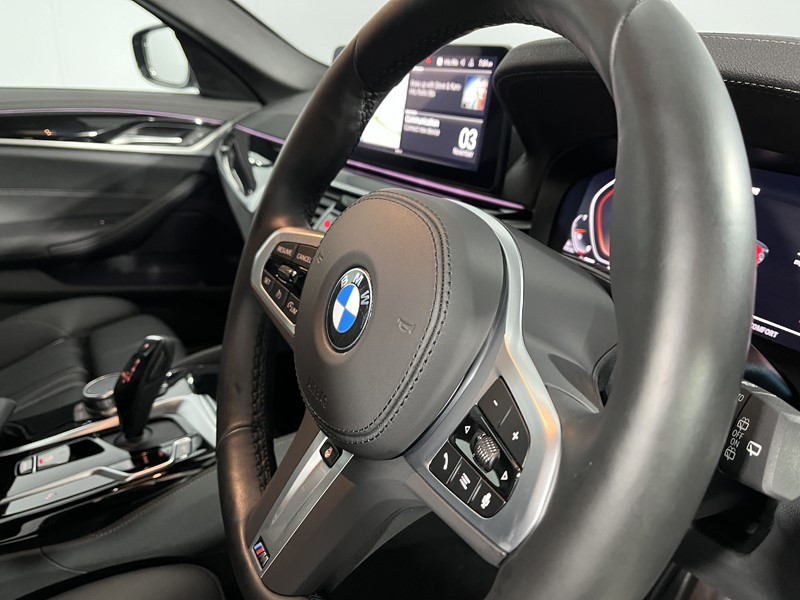 2023 (73) BMW 5 SERIES 520d MHT M Sport 5dr Step Auto 4740212