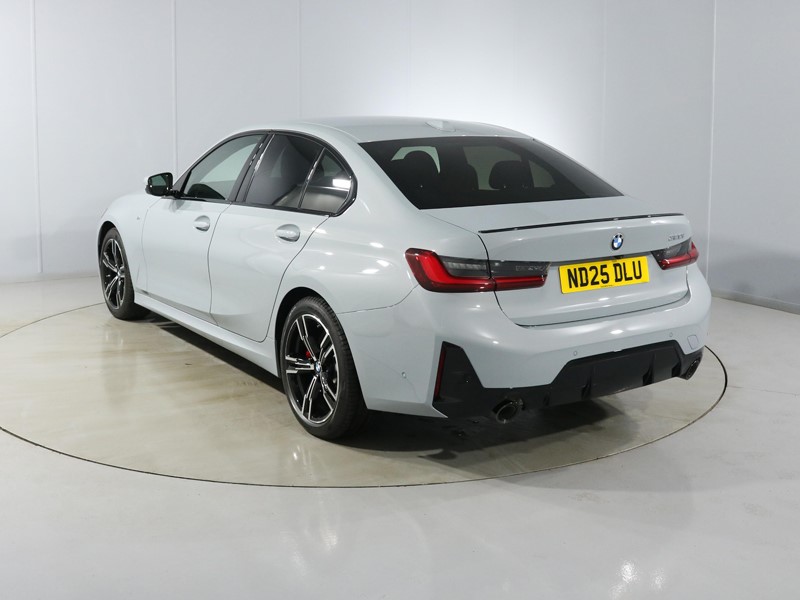 2025 (25) BMW 3 SERIES 320i M Sport 4dr Step Auto