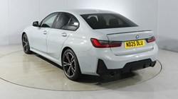 2025 (25) BMW 3 SERIES 320i M Sport 4dr Step Auto 4742139