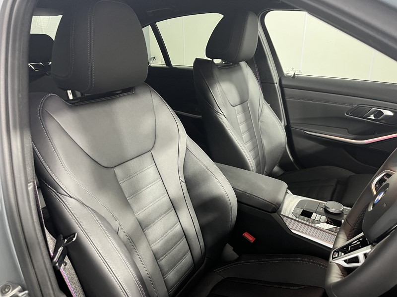 2025 (25) BMW 3 SERIES 320i M Sport 4dr Step Auto 4742148