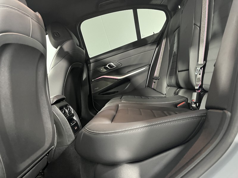 2025 (25) BMW 3 SERIES 320i M Sport 4dr Step Auto 4742174