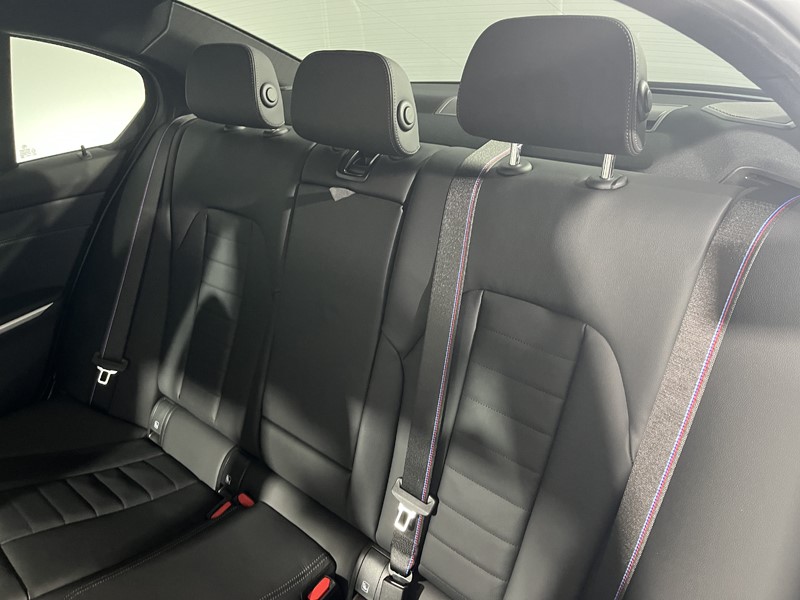 2025 (25) BMW 3 SERIES 320i M Sport 4dr Step Auto 4742149