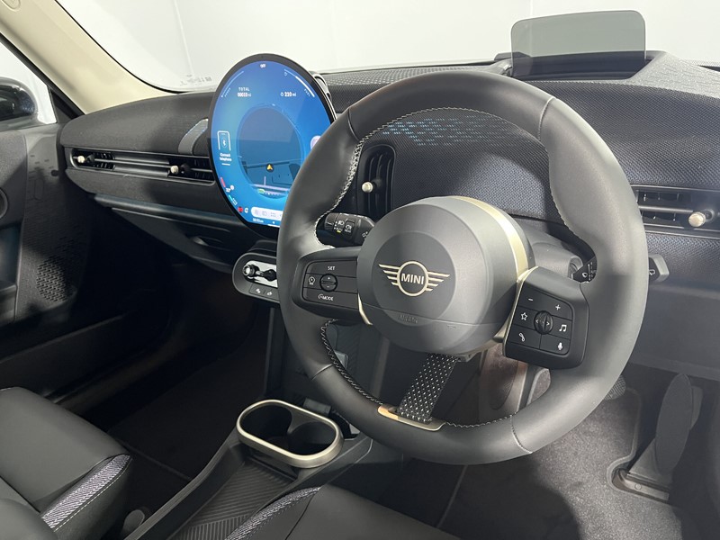 2025 (75) MINI COOPER 2.0 S Classic 3dr Auto 5317269