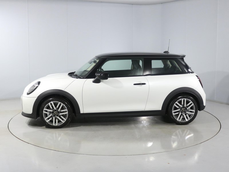 2025 (75) MINI COOPER 2.0 S Classic 3dr Auto 5317303
