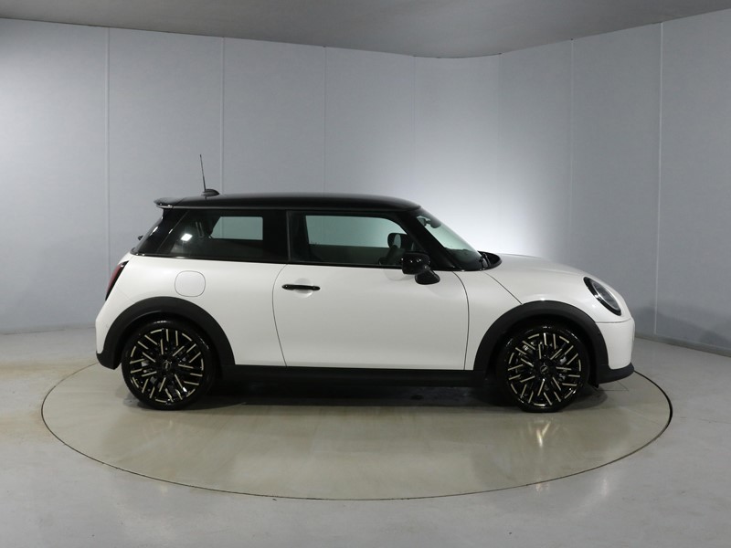 2025 (74) MINI COOPER 2.0 S Exclusive 3dr Auto 4735031