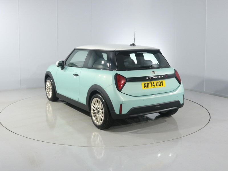 2024 (74) MINI COOPER 2.0 S Exclusive 3dr Auto