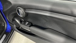 2019 (69) MINI HATCHBACK 1.5 Cooper Classic II 3dr Auto 4741678