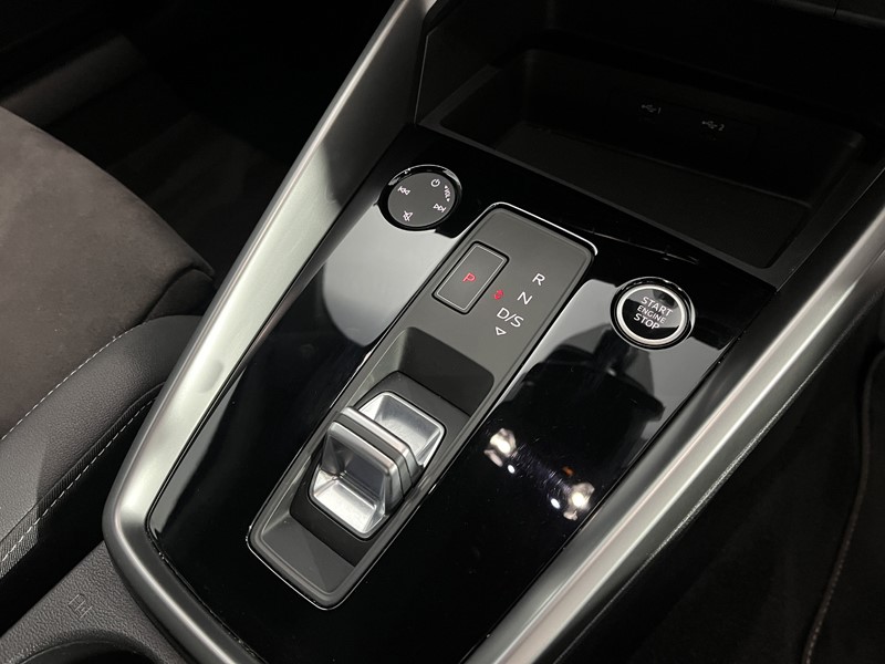 2022 (72) AUDI A3 35 TFSI Edition 1 4dr S Tronic 4734374