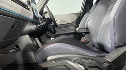 2025 (25) MINI COOPER 1.5 C Exclusive 5dr Auto 4735832