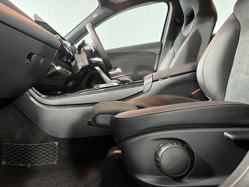 2018 (68) MERCEDES-BENZ A CLASS A200 AMG Line Executive 5dr Auto 4734293