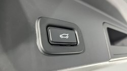 2021 (21) LAND ROVER RANGE ROVER EVOQUE 2.0 D200 R-Dynamic SE 5dr Auto 4734479