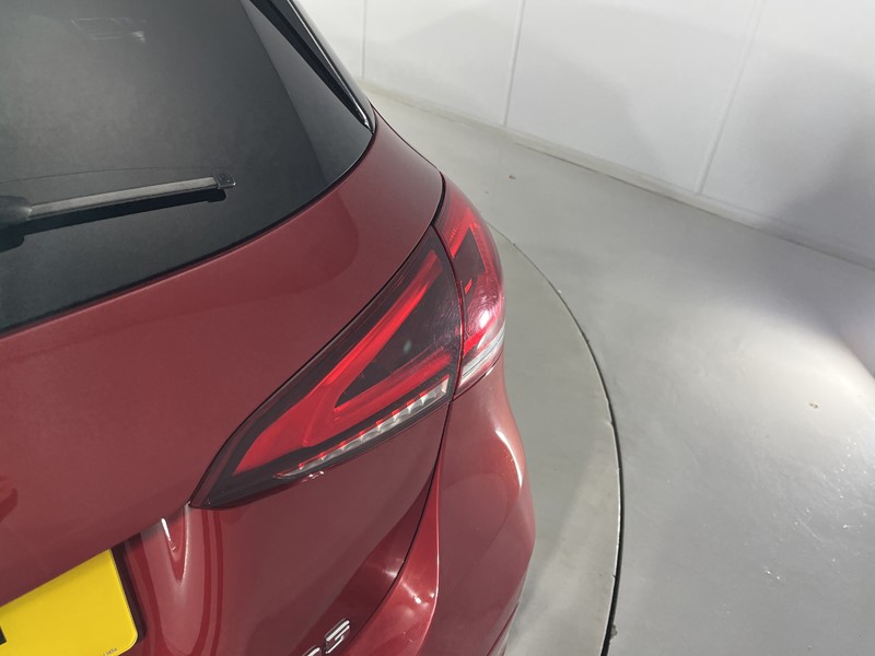 2021 (21) MERCEDES-BENZ A CLASS A35 4Matic Premium 5dr Auto 4729651